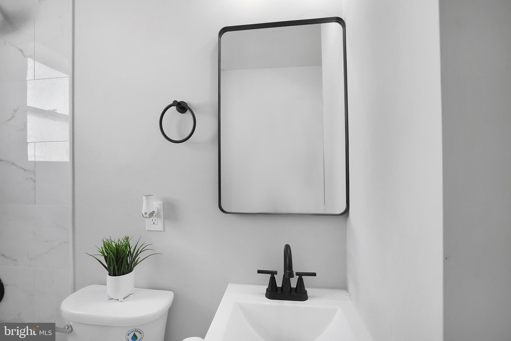 GRAY MANOR - Residential