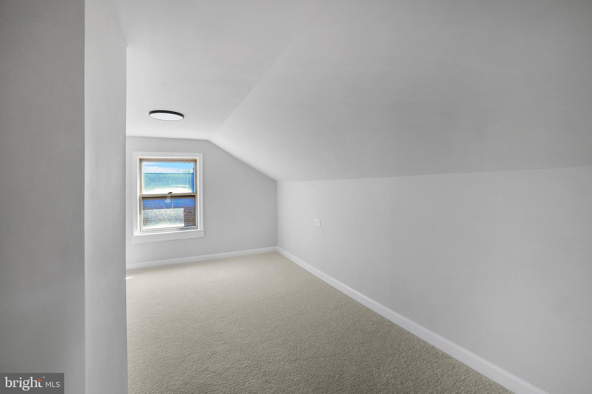 GRAY MANOR - Residential