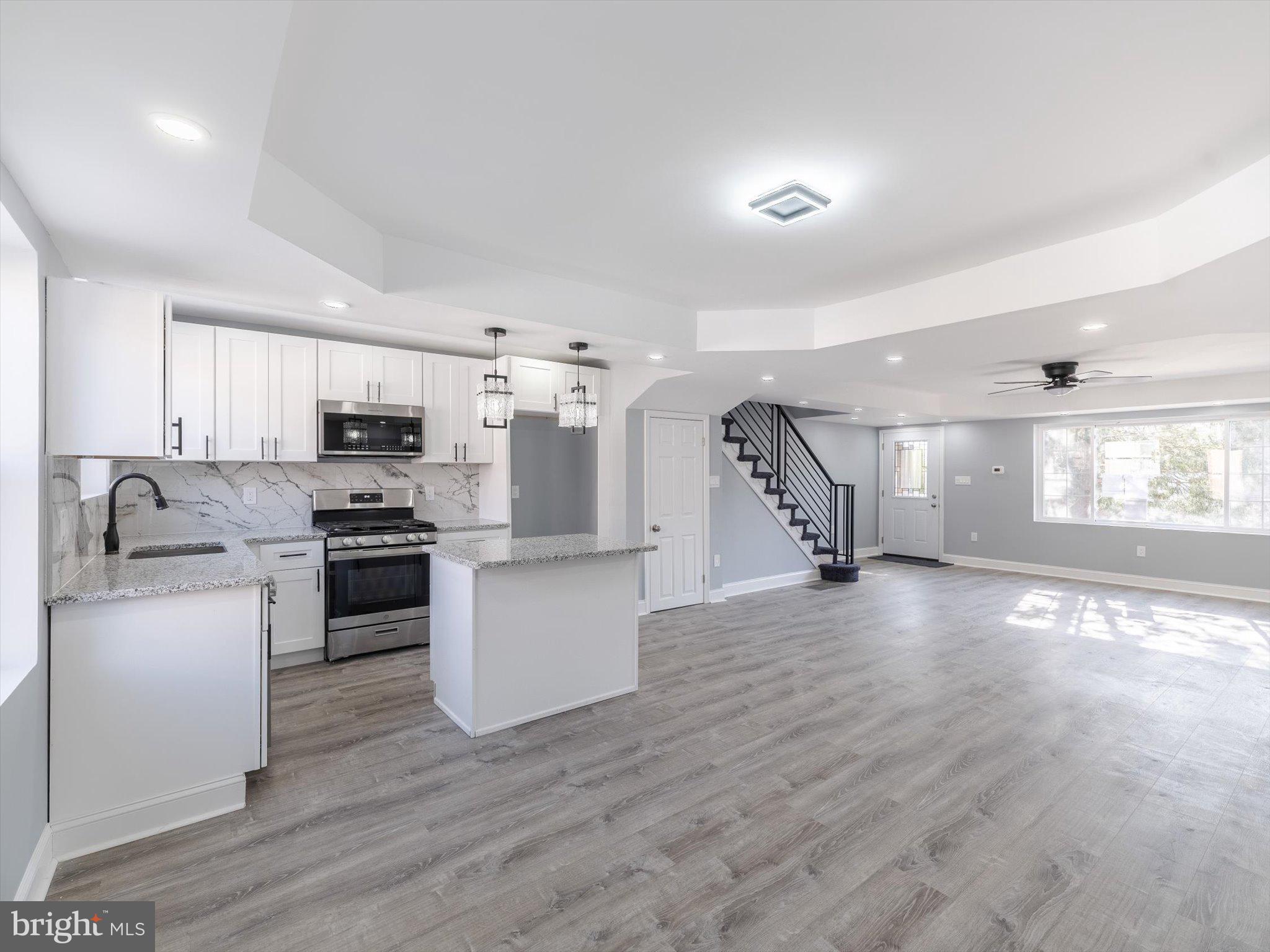 WEST OAK LANE - Residential