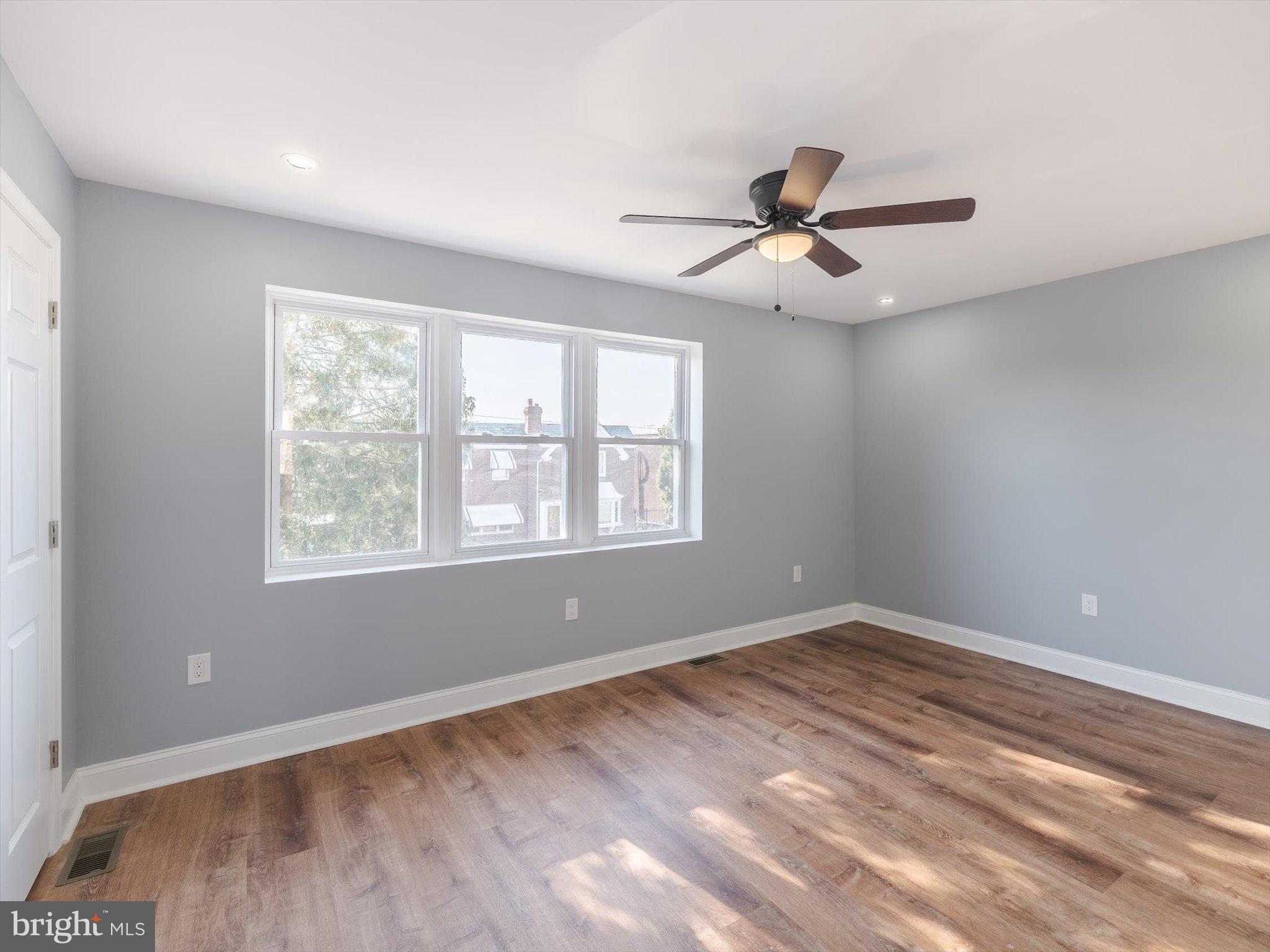 WEST OAK LANE - Residential