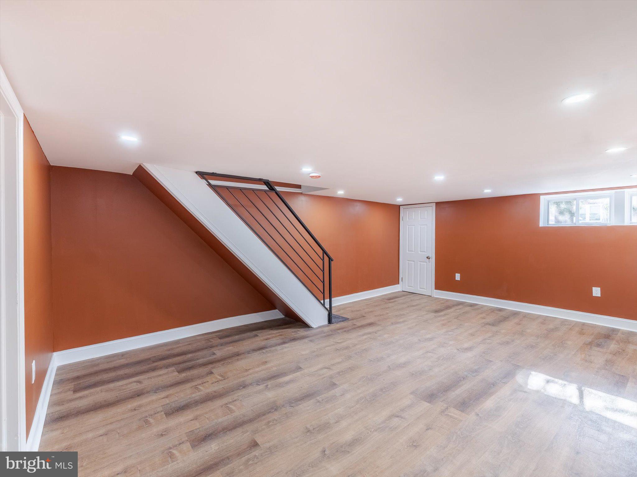 WEST OAK LANE - Residential