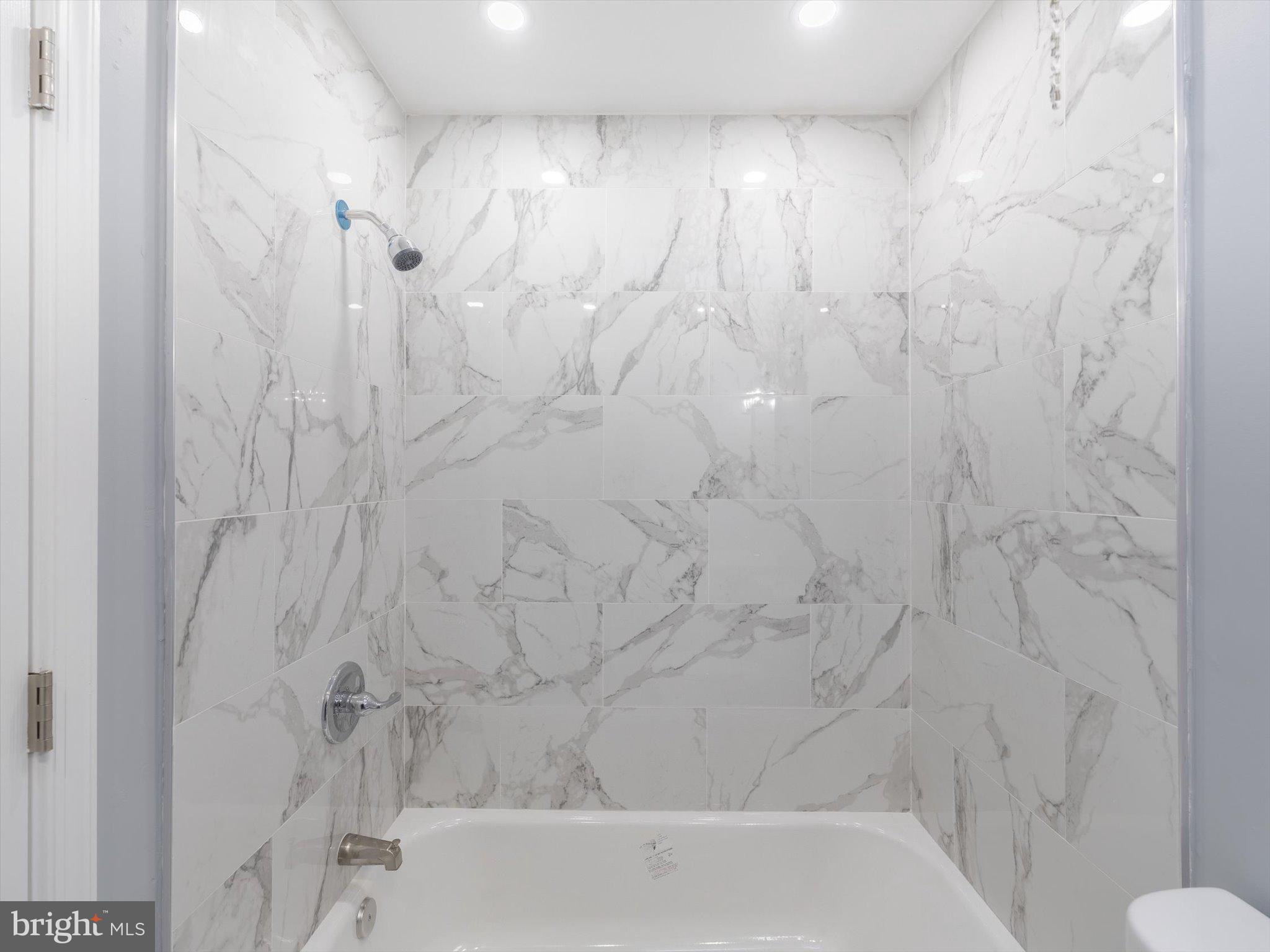 WEST OAK LANE - Residential