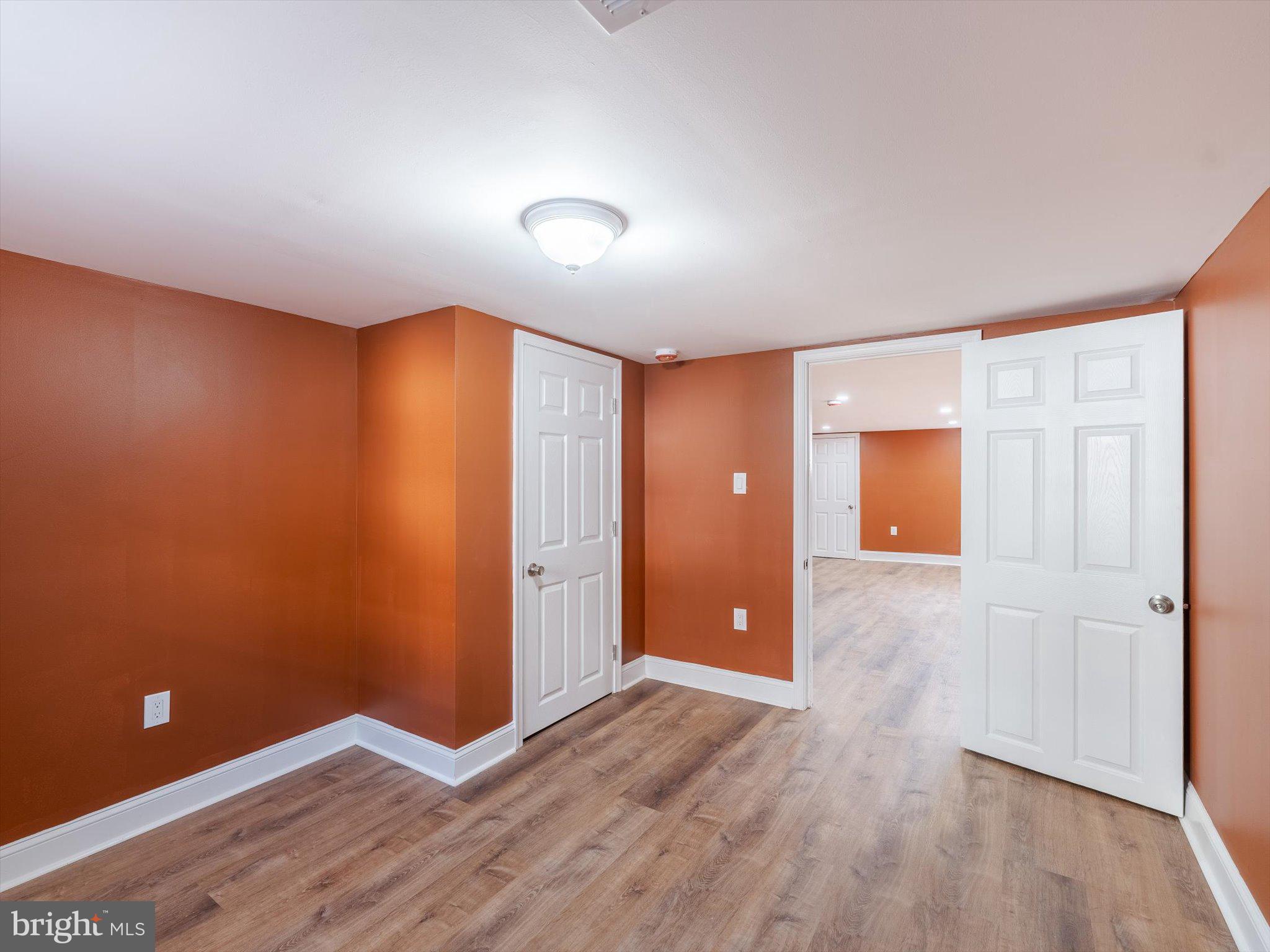 WEST OAK LANE - Residential