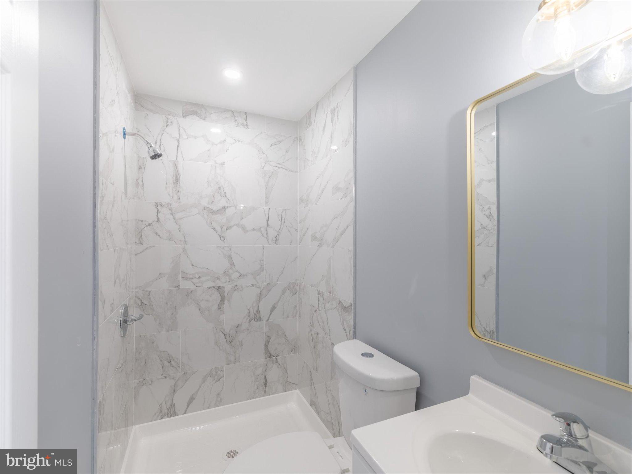 WEST OAK LANE - Residential