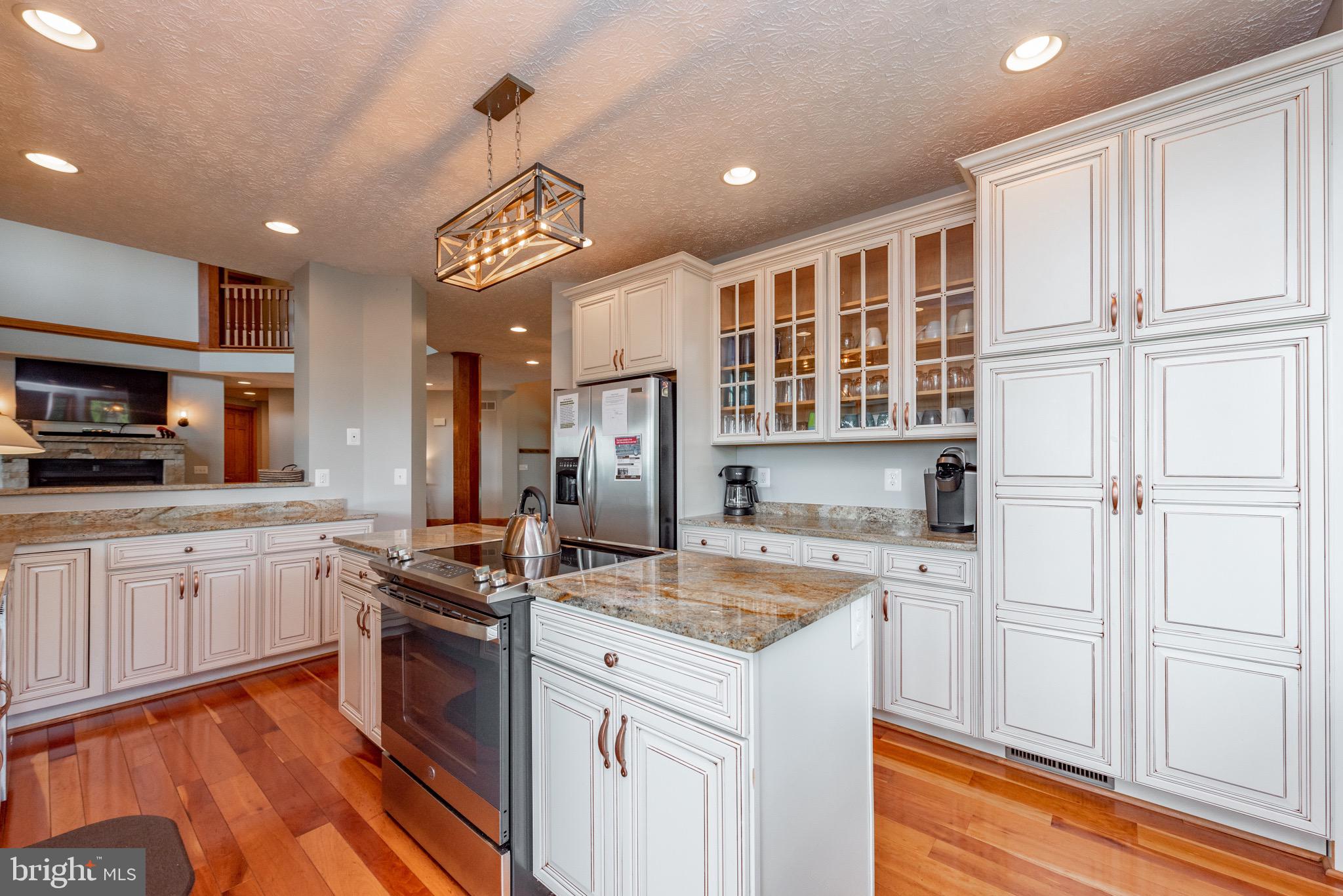 DEEP CREEK HIGHLANDS - Residential