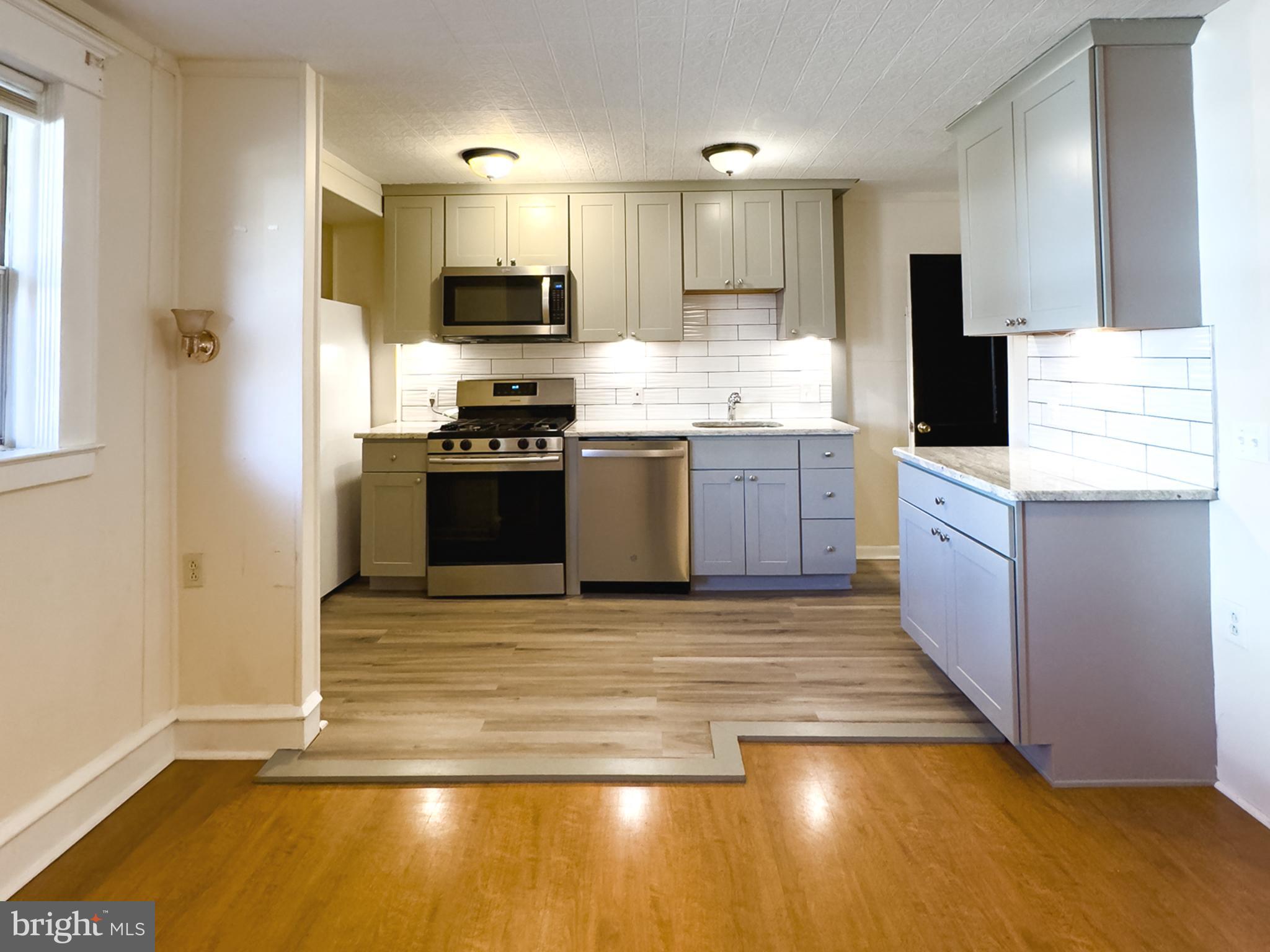 EAST FALLS - Residential