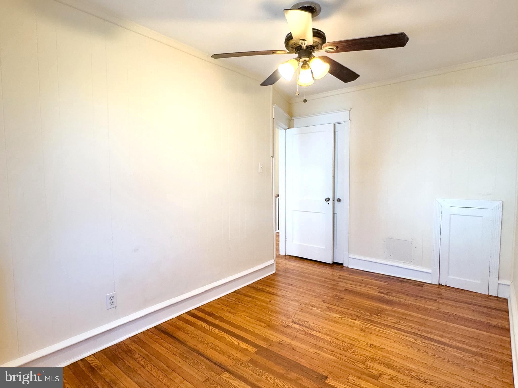 EAST FALLS - Residential