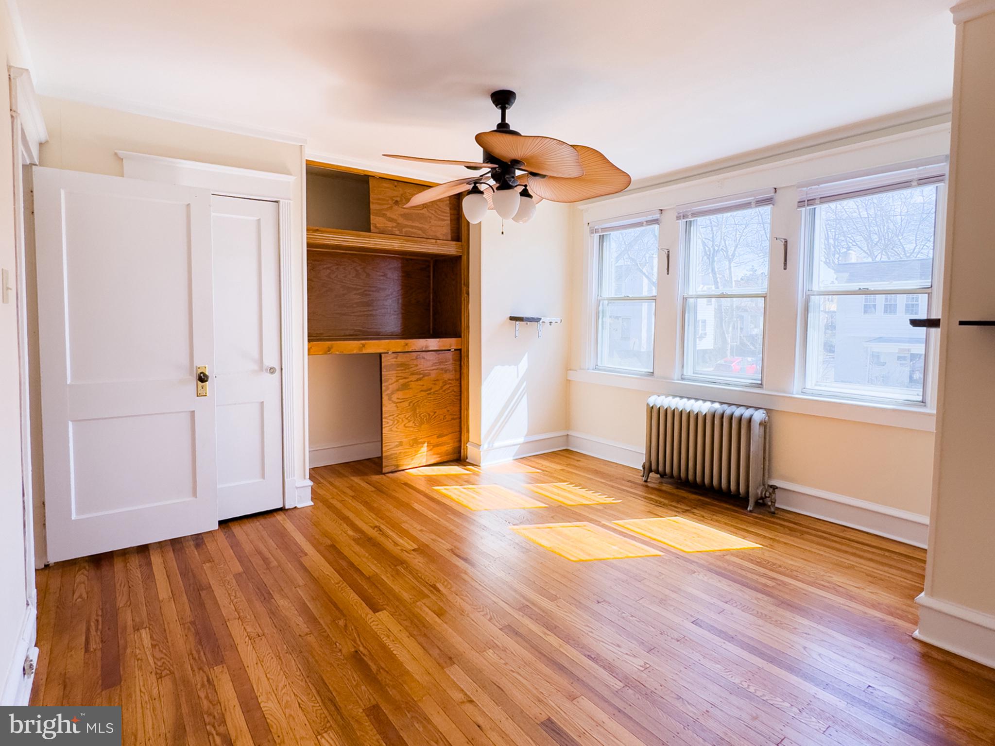 EAST FALLS - Residential