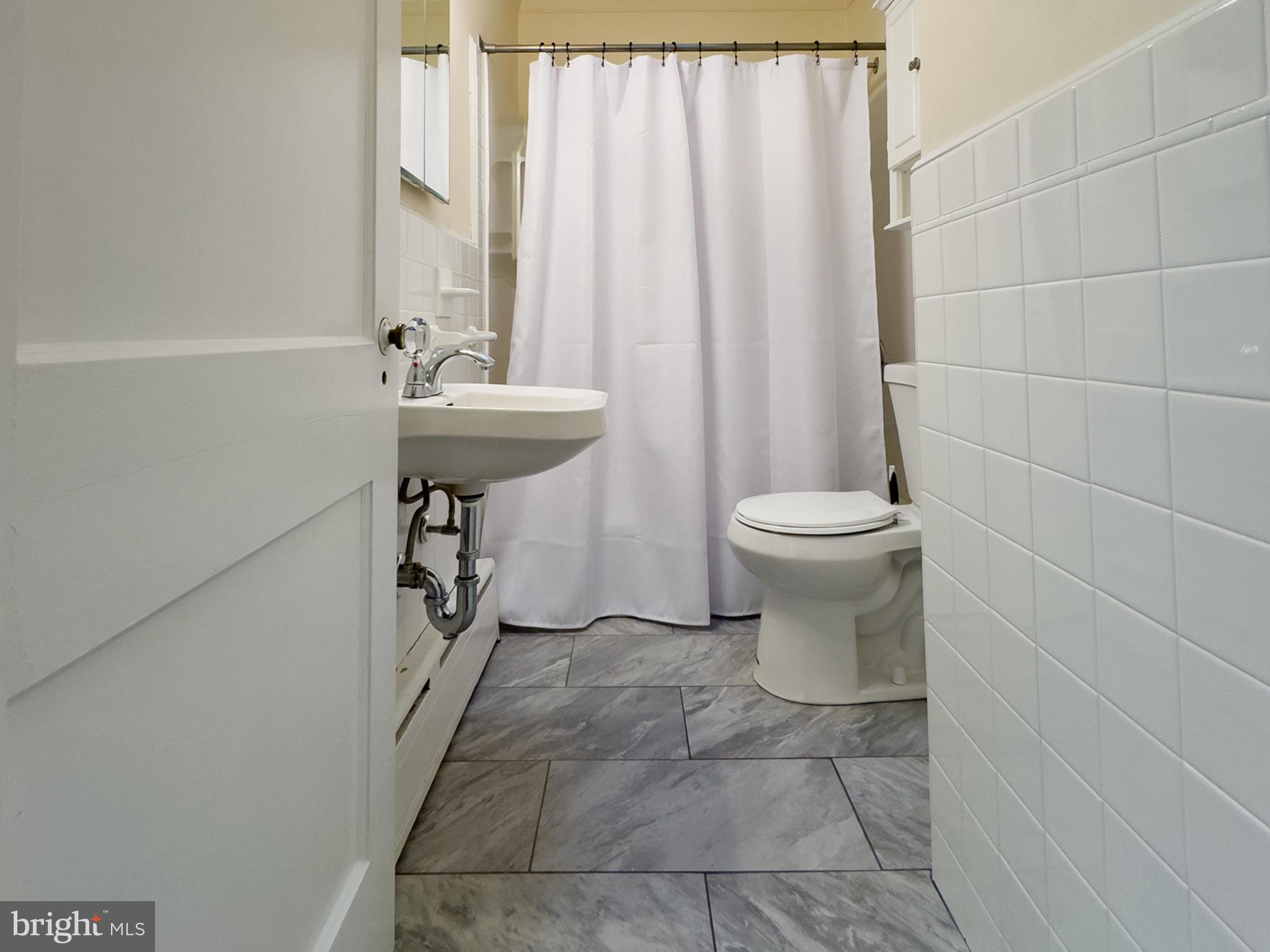 EAST FALLS - Residential