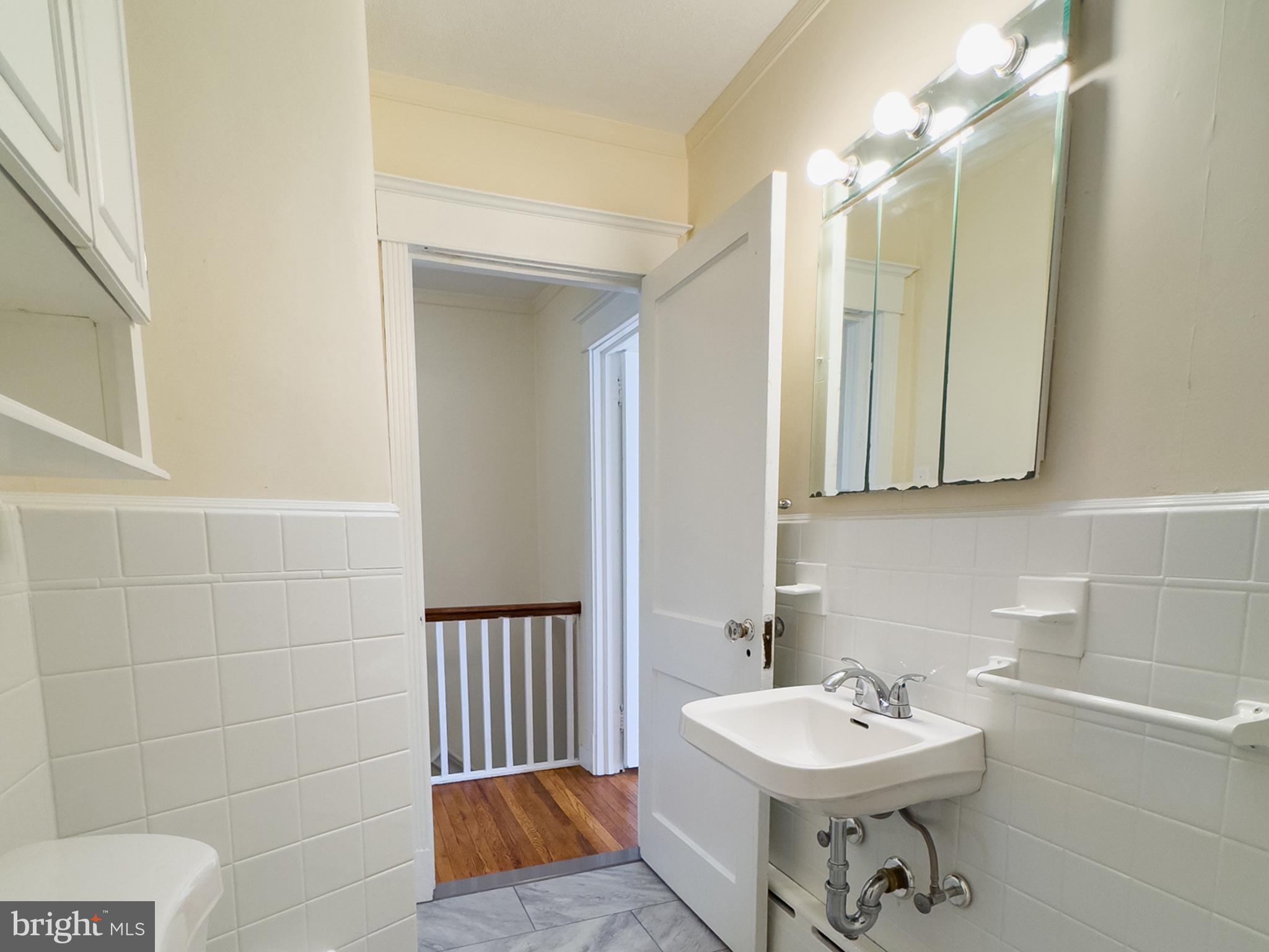 EAST FALLS - Residential