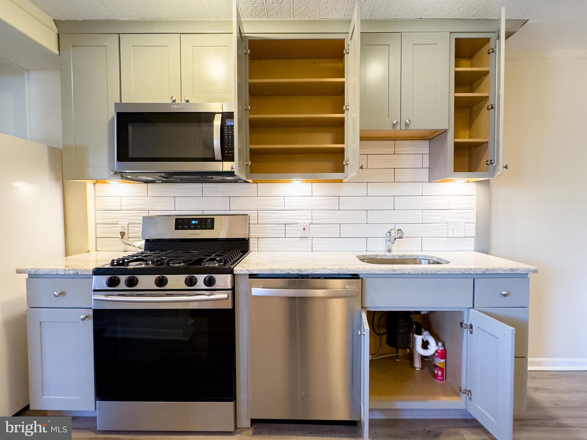 EAST FALLS - Residential