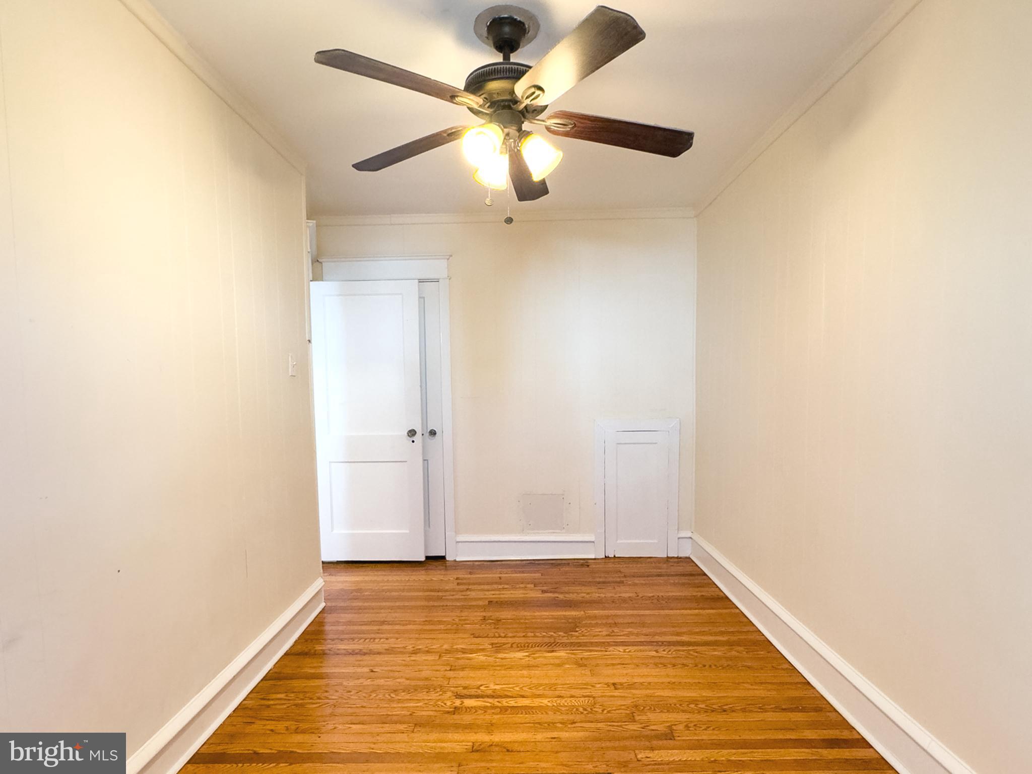EAST FALLS - Residential