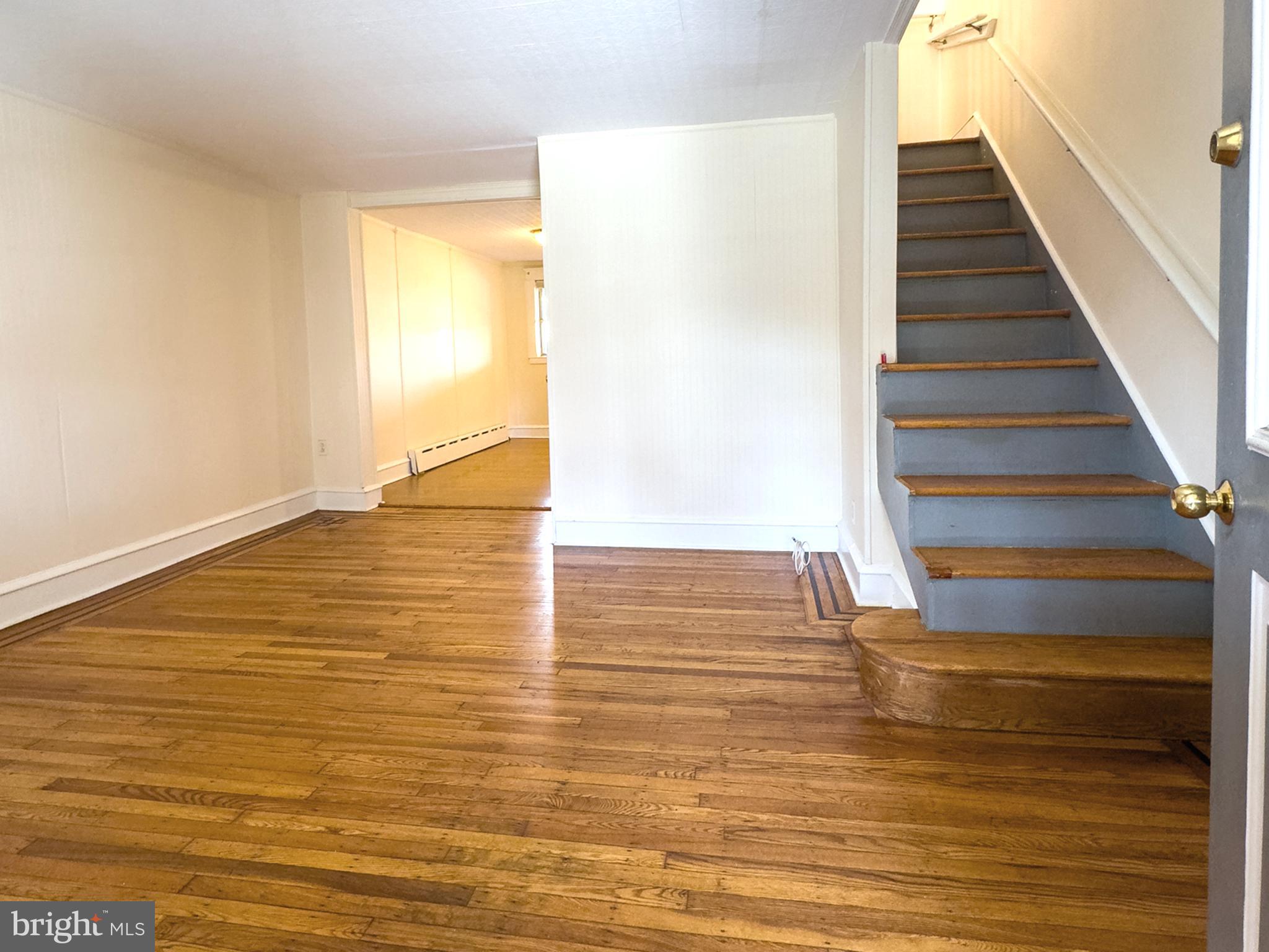 EAST FALLS - Residential