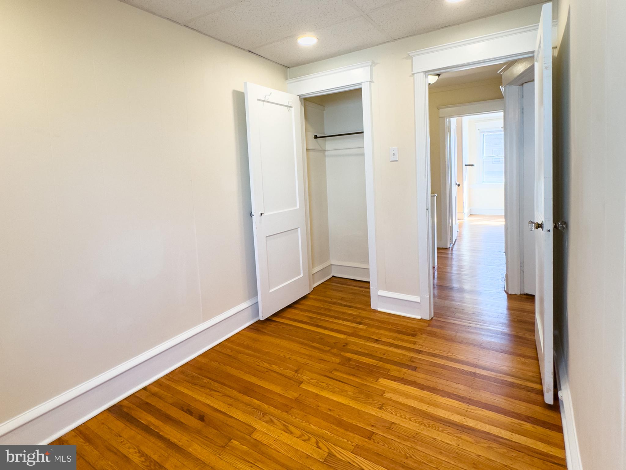 EAST FALLS - Residential