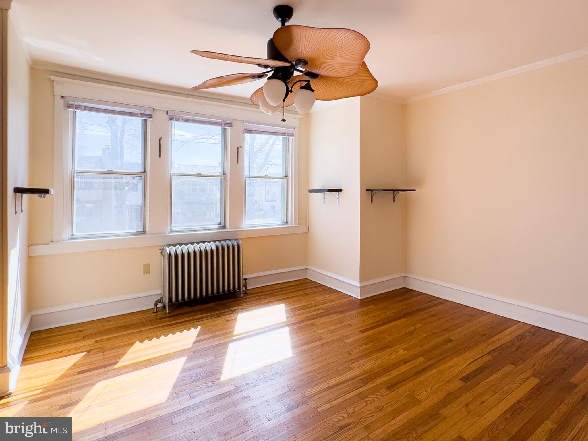 EAST FALLS - Residential