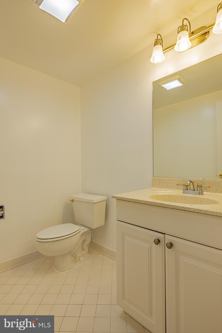 THE LOFTS - Residential Lease