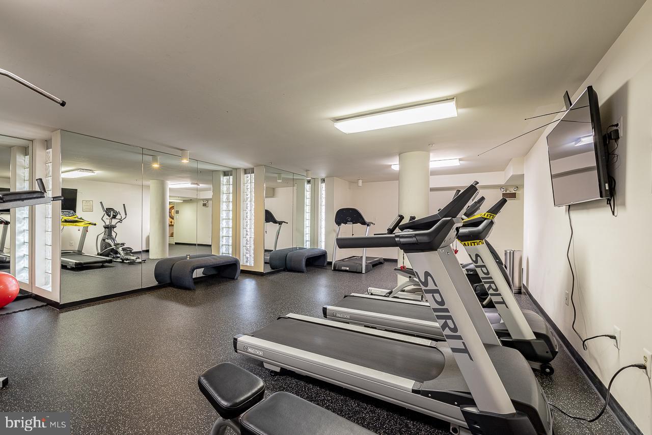 THE LOFTS - Residential Lease