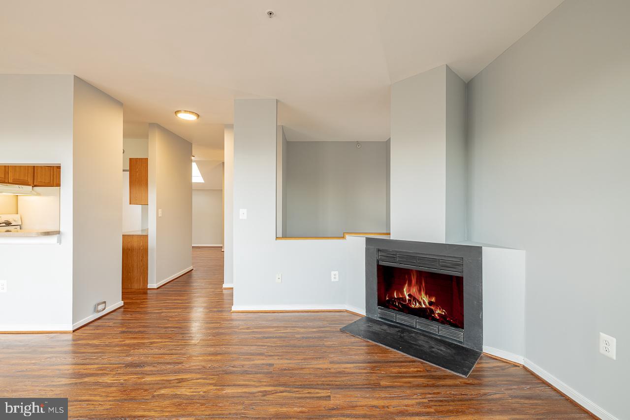 THE LOFTS - Residential Lease