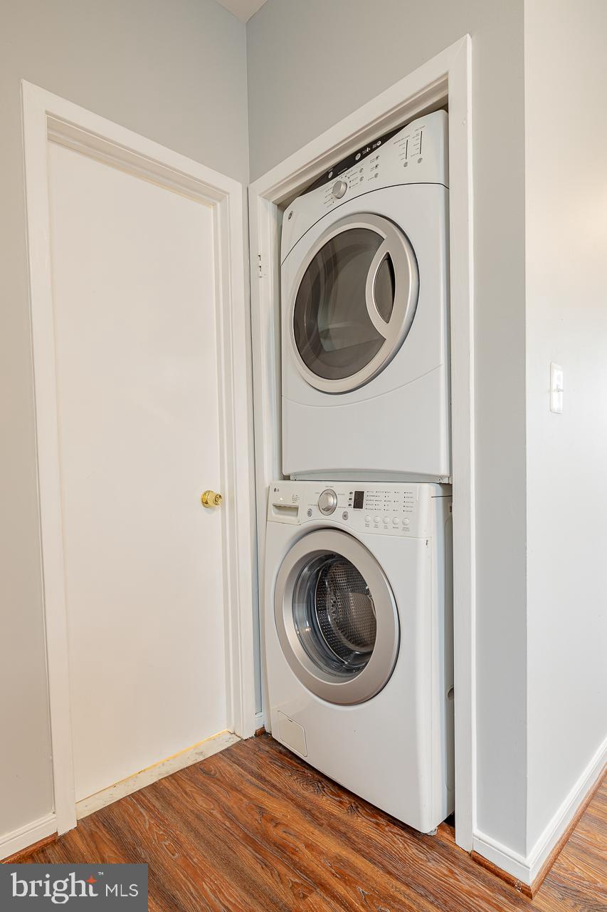 THE LOFTS - Residential Lease