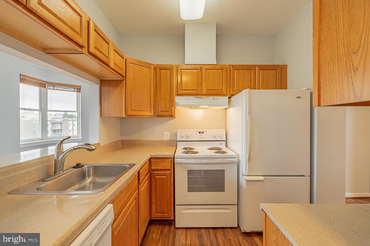 THE LOFTS - Residential Lease