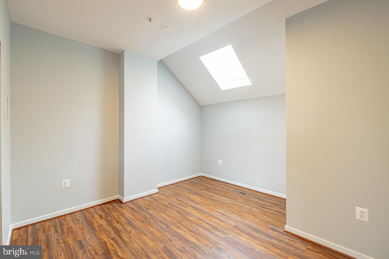 THE LOFTS - Residential Lease