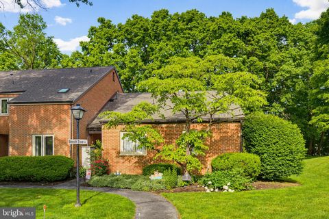 Photo of 20 Beechtree Lane, MOUNTVILLE, PA 17554 (MLS # PALA2089052)