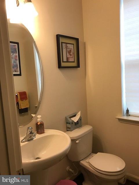 CREEKSTONE VILLAGE - Residential Lease