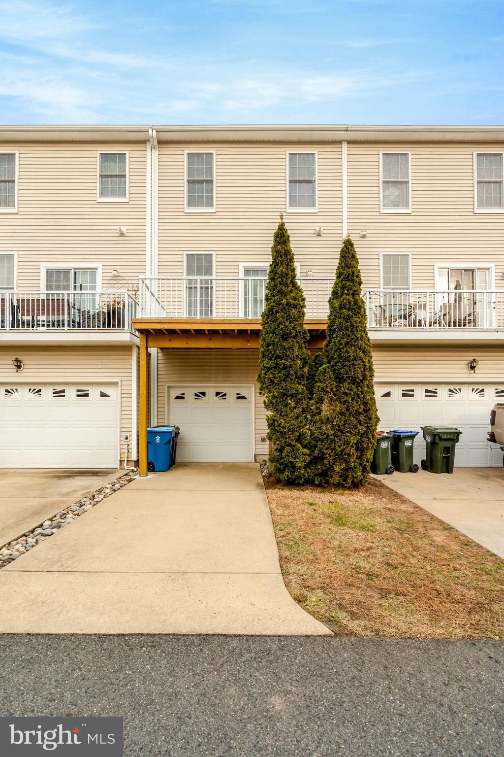 AMBERLEA AT SOUTH RIDING - Residential