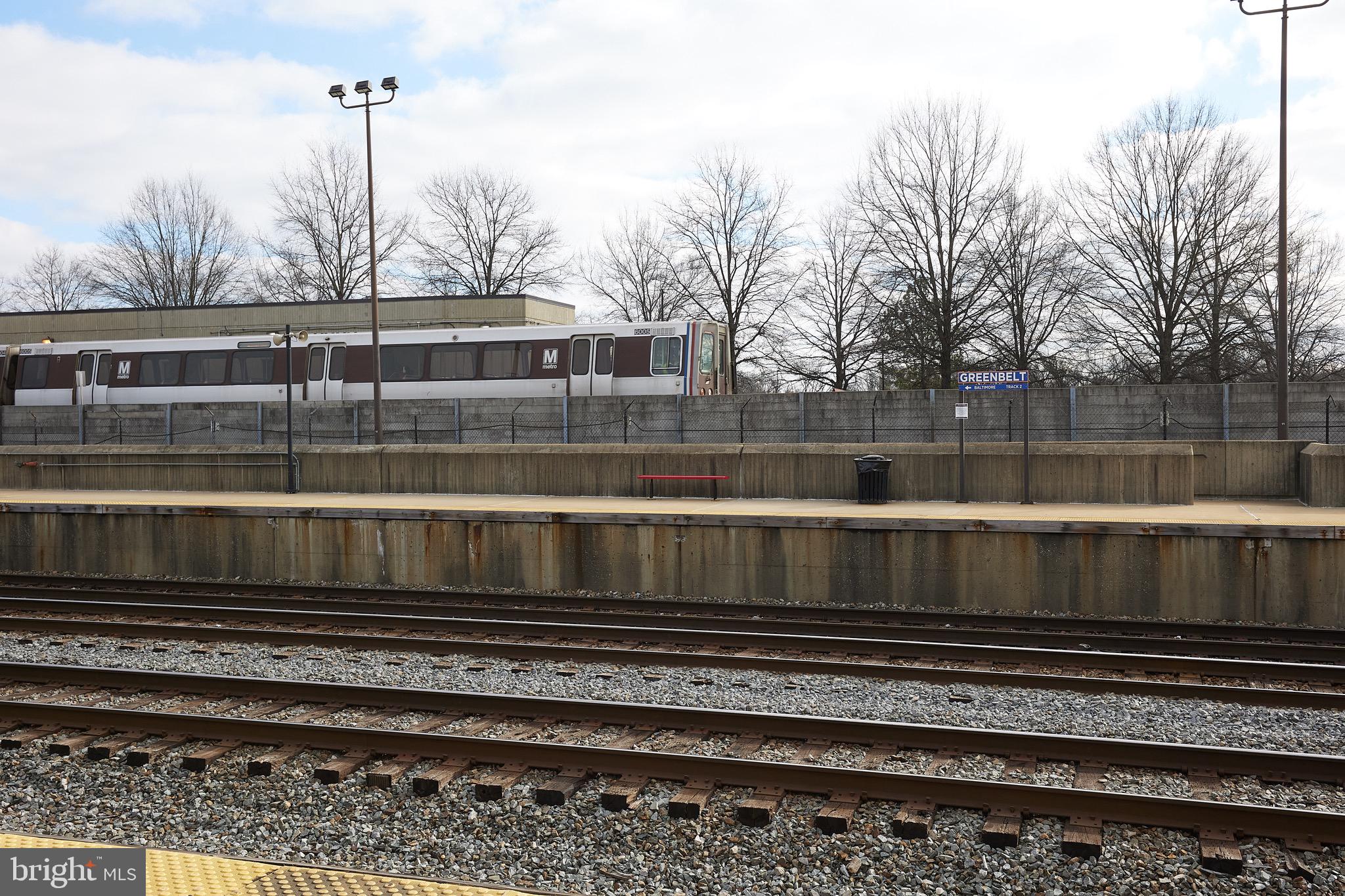 HOLLYWOOD - Residential