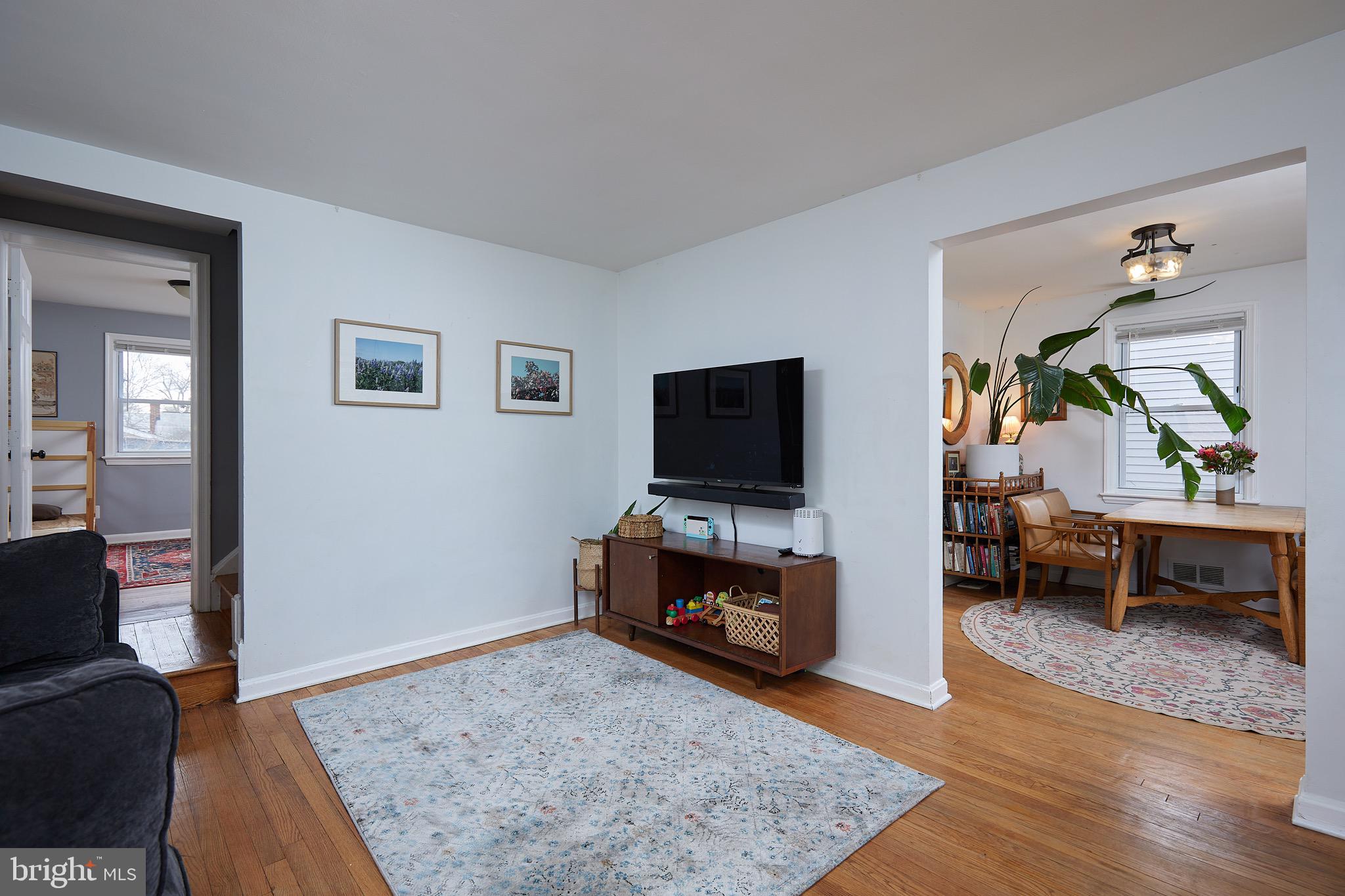 HOLLYWOOD - Residential