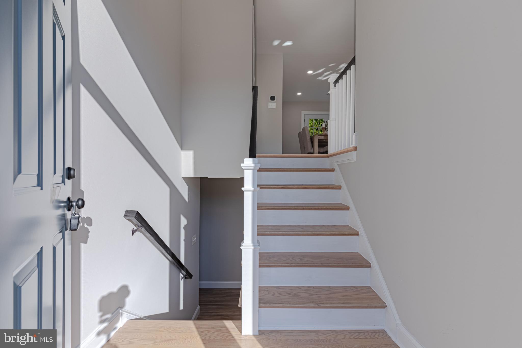 LINNCREST - Residential