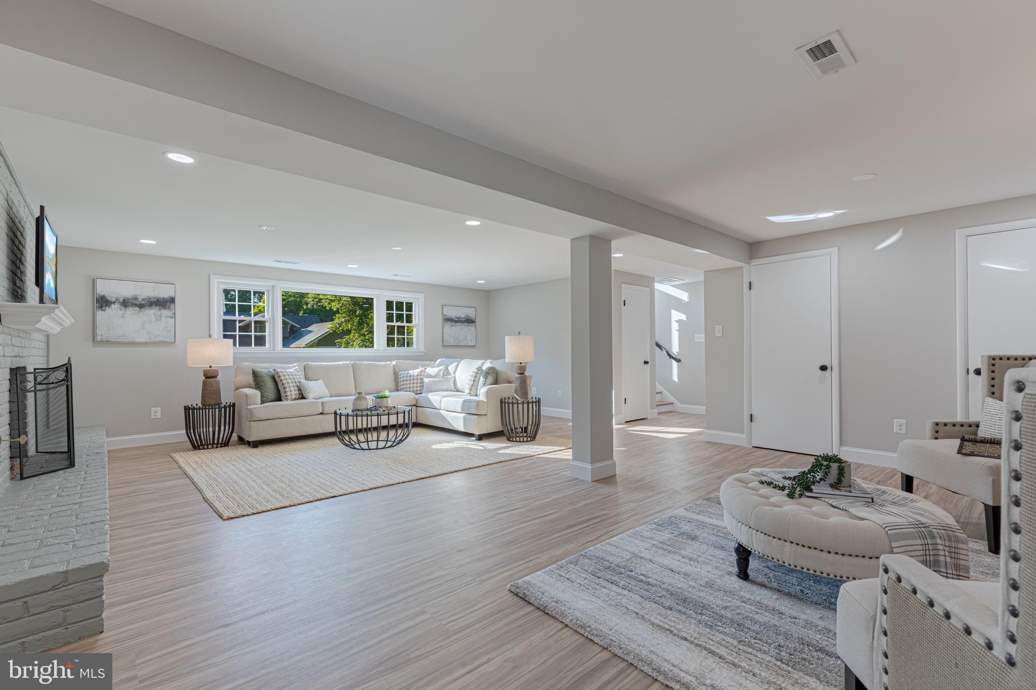 LINNCREST - Residential