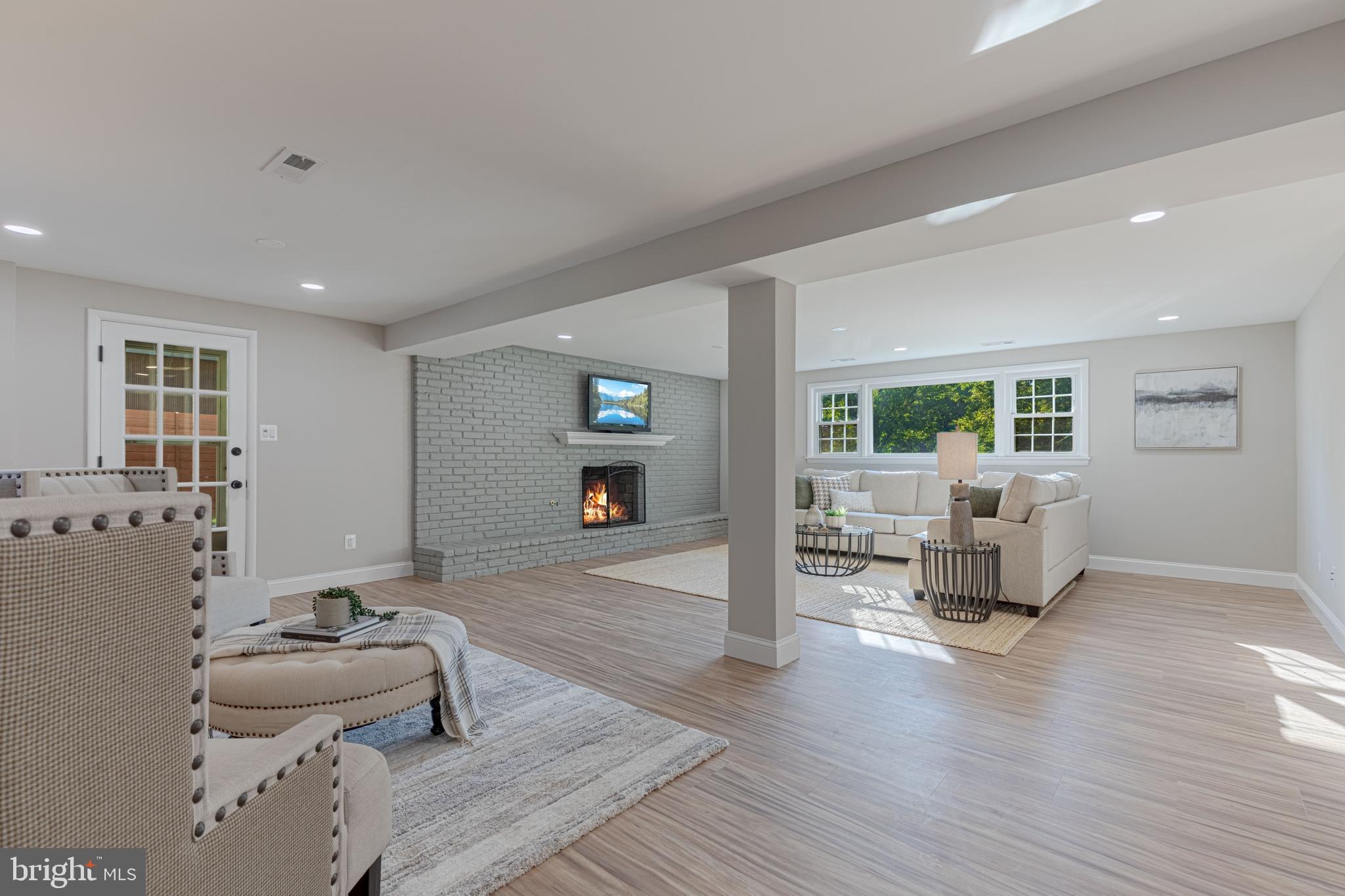 LINNCREST - Residential