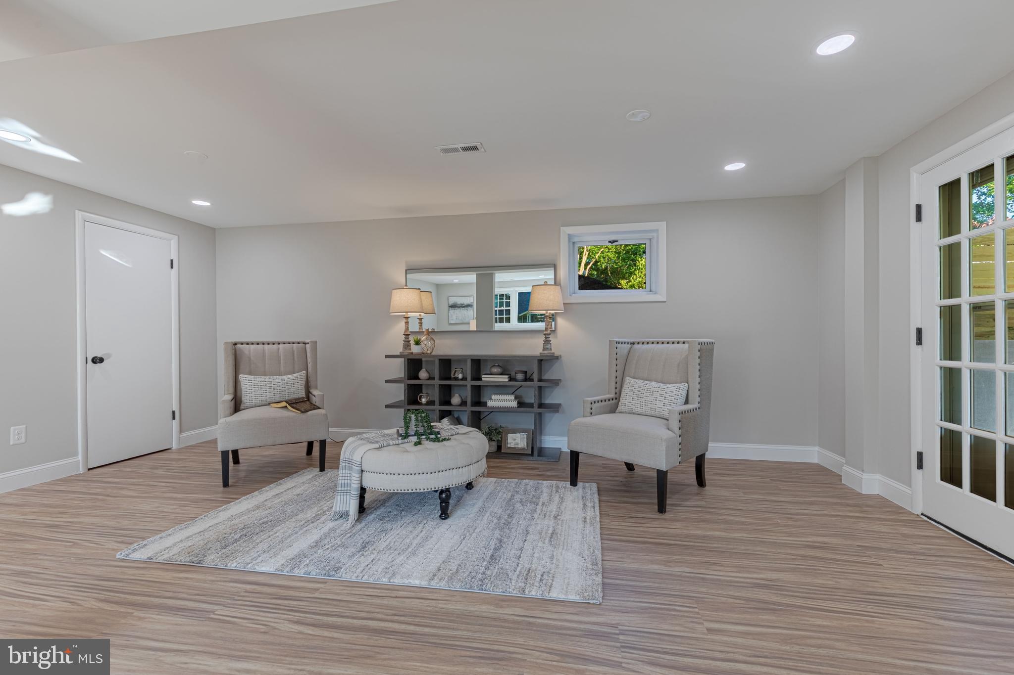 LINNCREST - Residential