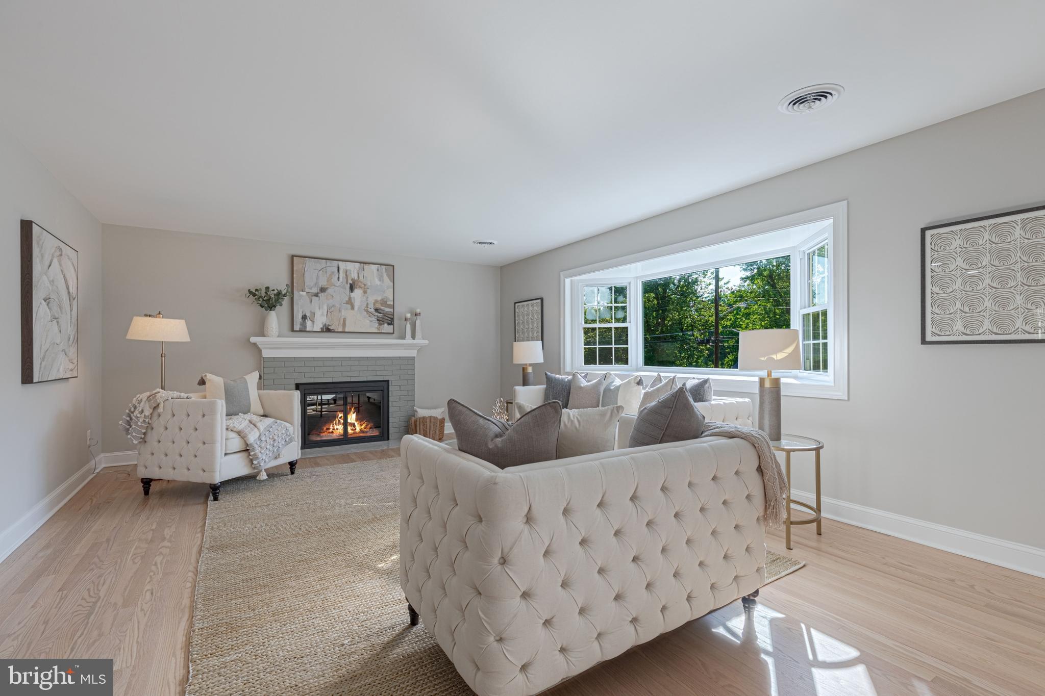 LINNCREST - Residential