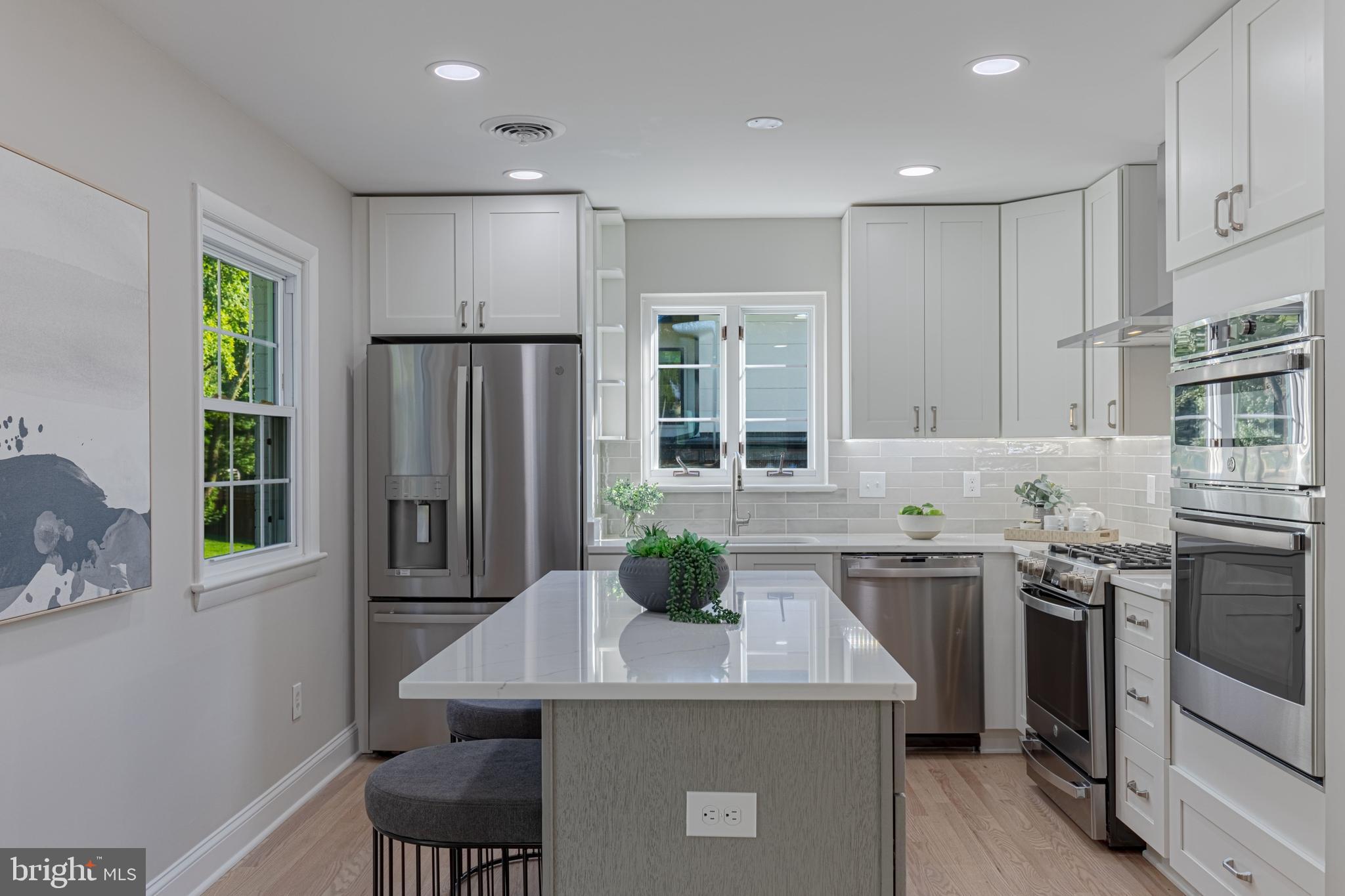 LINNCREST - Residential