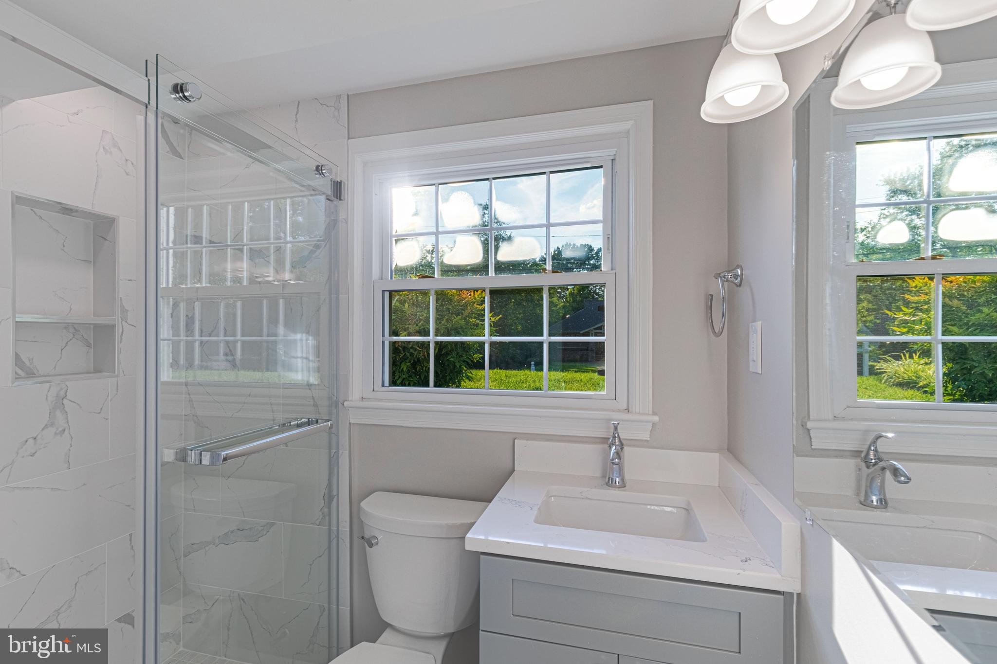 LINNCREST - Residential