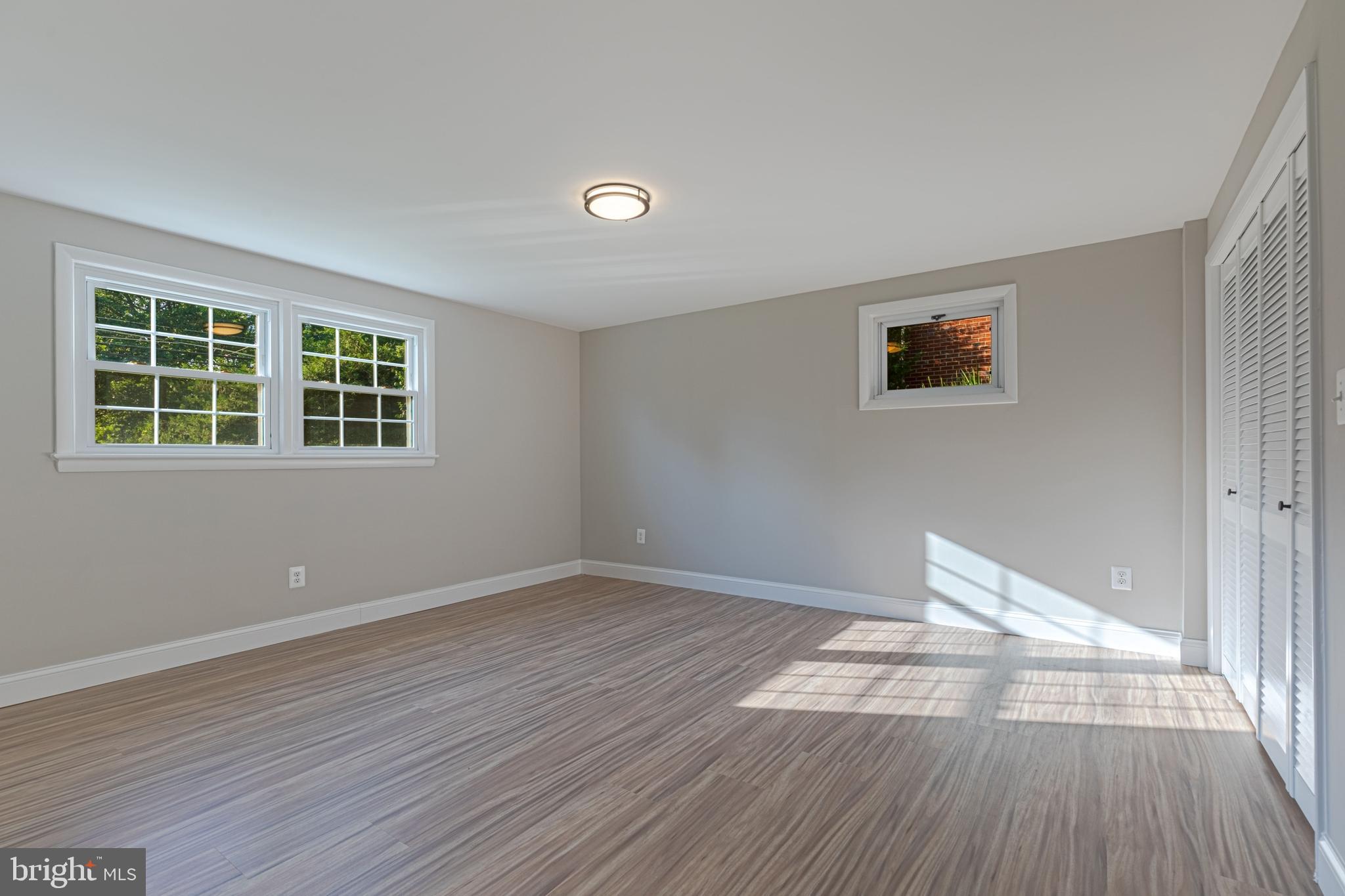 LINNCREST - Residential