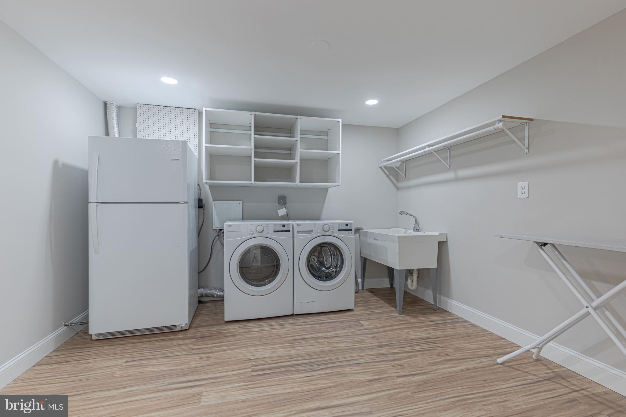 LINNCREST - Residential