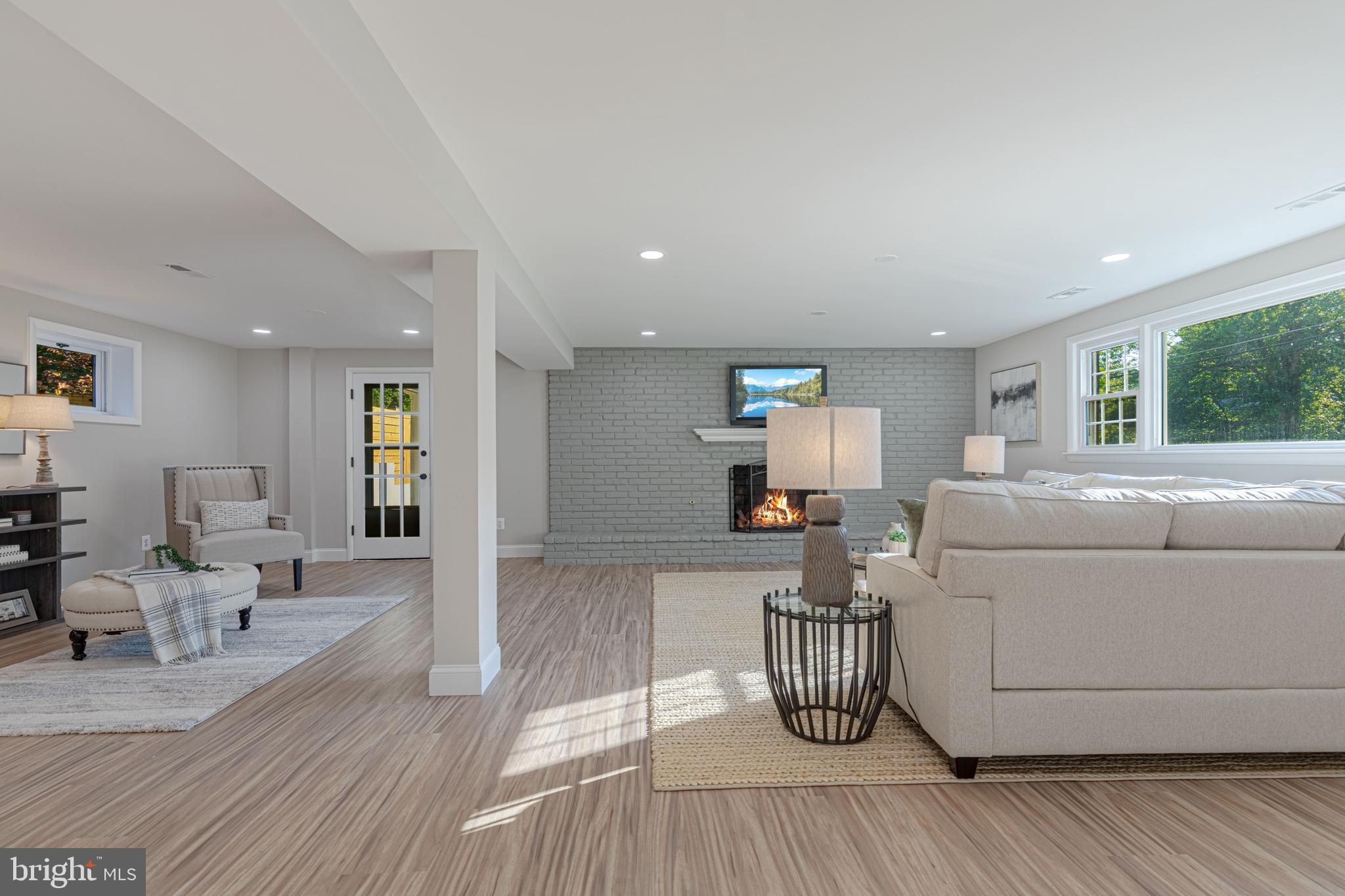 LINNCREST - Residential