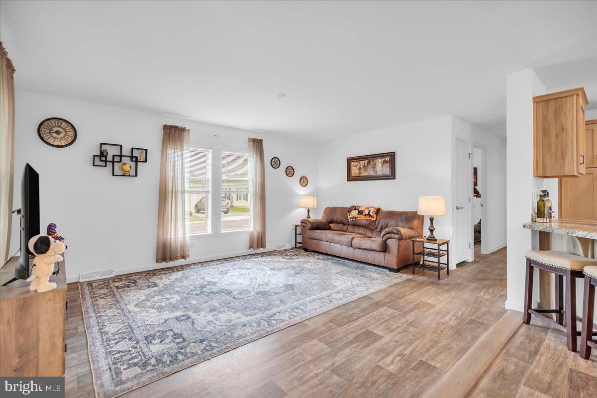 1024 BERGEN AVENUE 1024