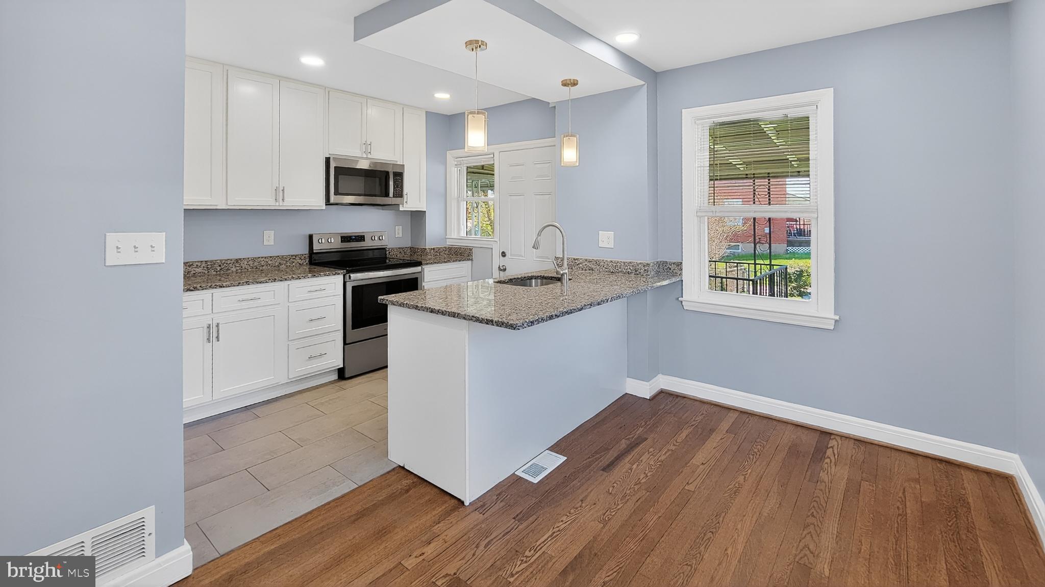 UPLANDS - Residential