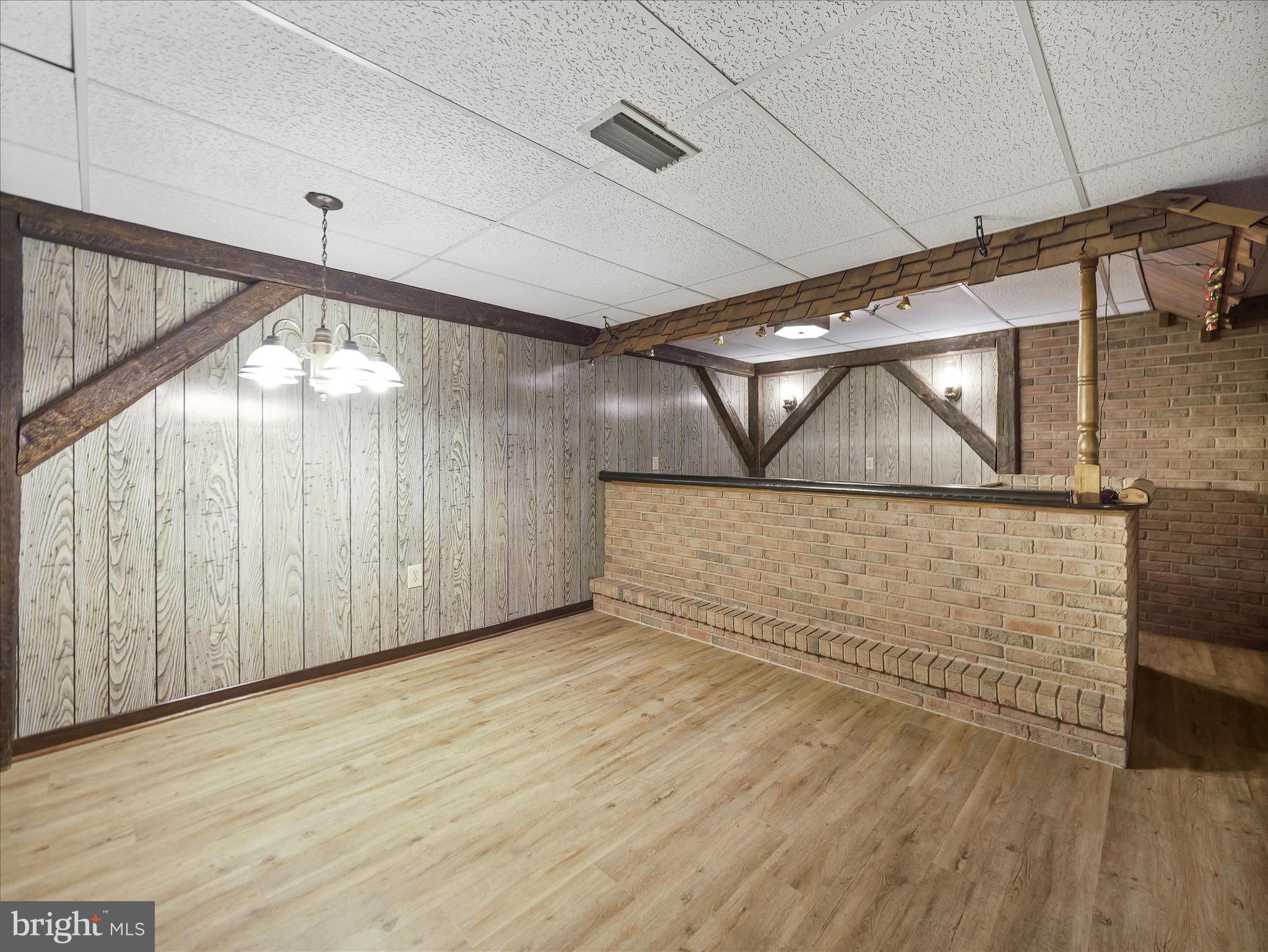 KENWOOD - Residential