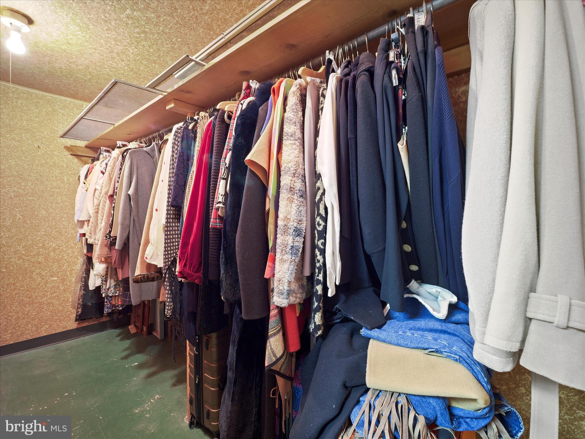 KENWOOD - Residential