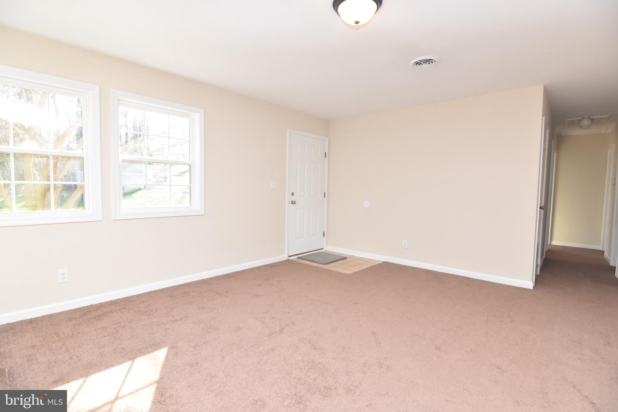 LONG BEACH - Residential