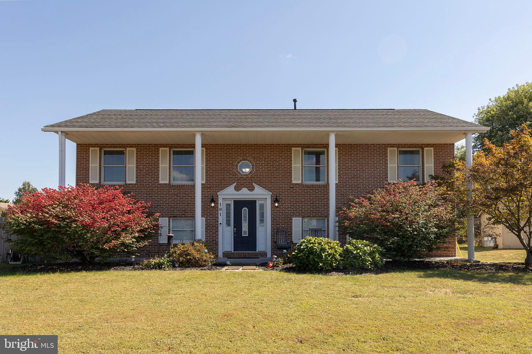 Welcome to your next chapter in Frederick Woods!
This beautifully maintained 4-bedroom, 2½-bath split-foyer combines comfort, style, and thoughtful updates throughout. Enjoy a fully finished basement that can become your dream space, whether a man cave, gaming lounge, craft studio, or anything you can imagine.
Upgrades you’ll appreciate:
Brand new stainless steel appliances, including a washer and dryer
HVAC replaced in 2023 for year-round comfort
Roof replaced in 2018 for long-lasting peace of mind
Tankless water heater (2018) for endless hot showers
Gorgeous built-ins in the living room add both charm and functionality.
Luxury vinyl plank flooring throughout creates a sleek, low-maintenance style.
A fenced yard with a storage shed is ideal for pets, gardening, or hobbies.
Located just steps away from all local schools, close to shopping, and with quick access to Route 81.
This move-in-ready home has everything you’re looking for. Schedule your showing today!