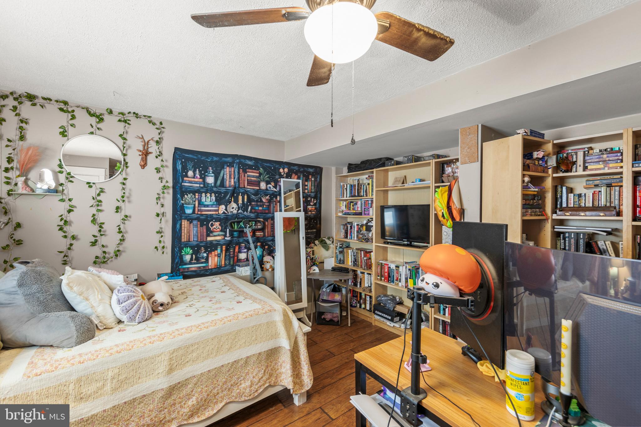 FREDERICK WOODS - Residential