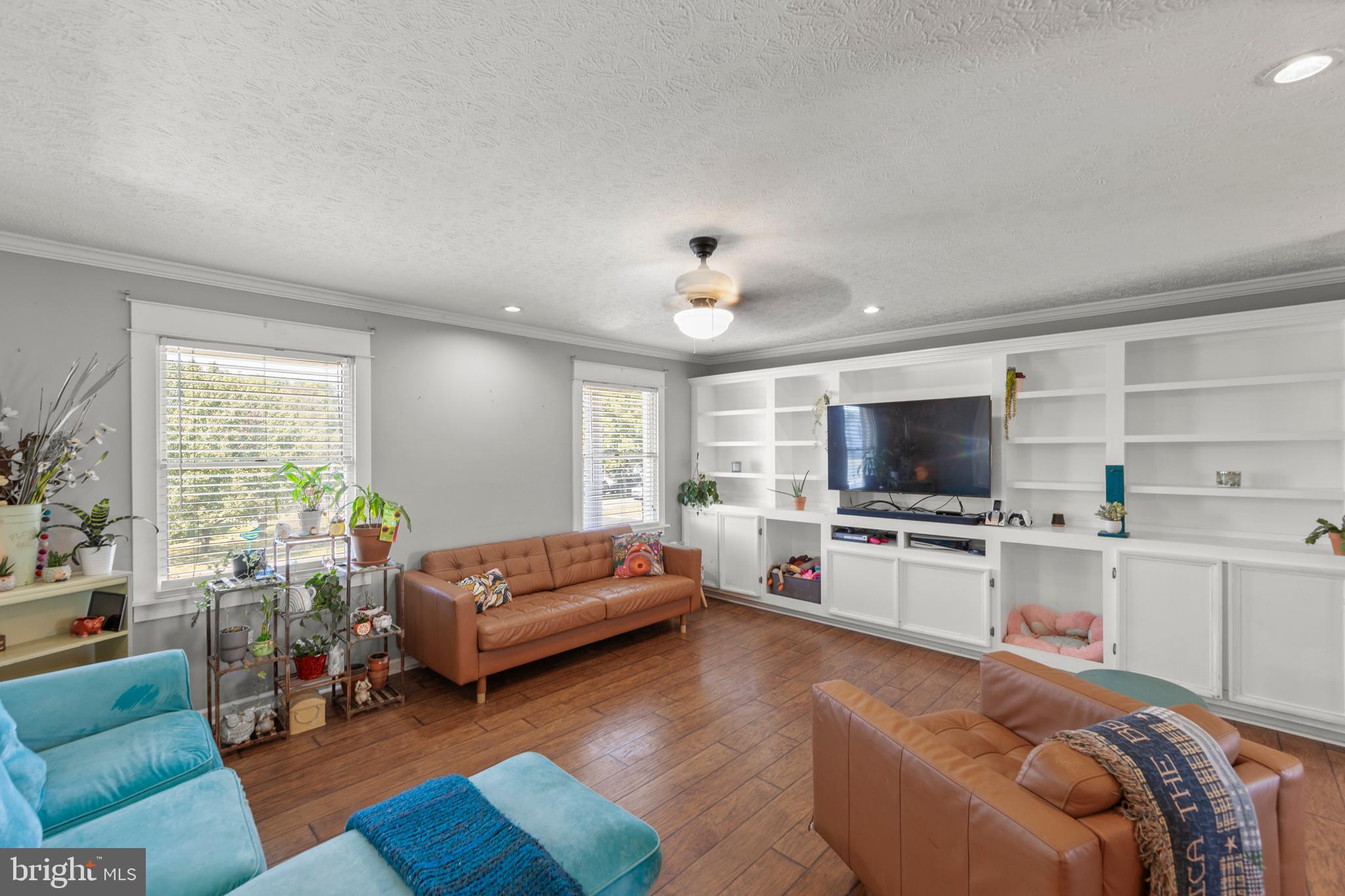 FREDERICK WOODS - Residential