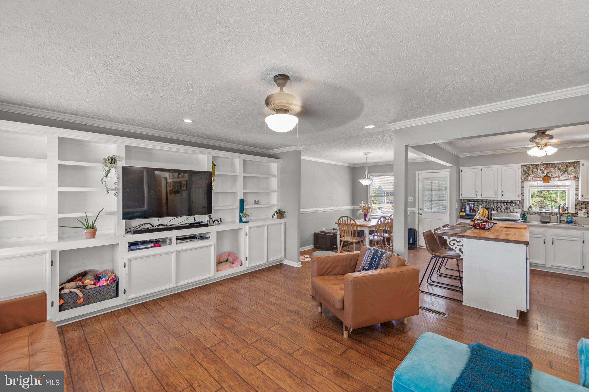 FREDERICK WOODS - Residential