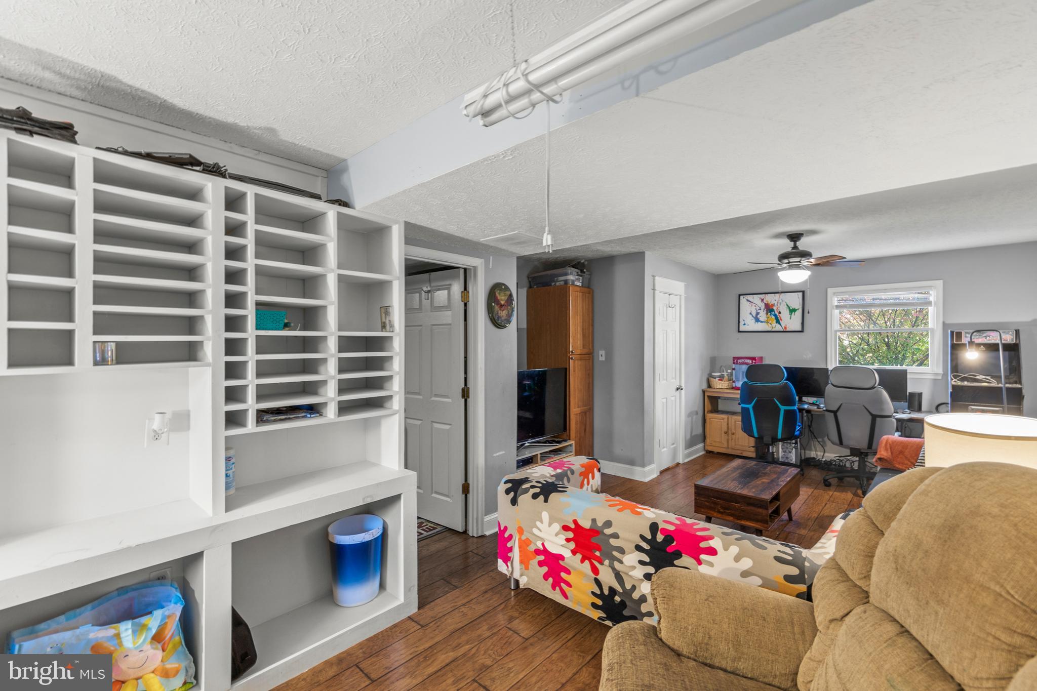 FREDERICK WOODS - Residential